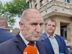 Кричим - Румен Радев - коментар