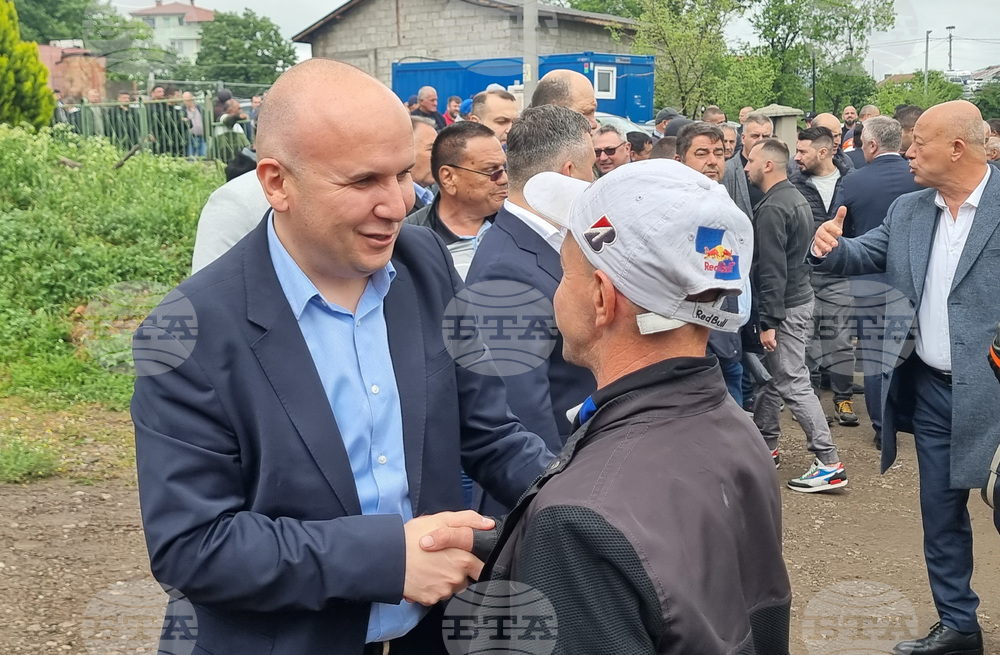 Село Караманци - митинг-събор - Джевдет Чакъров