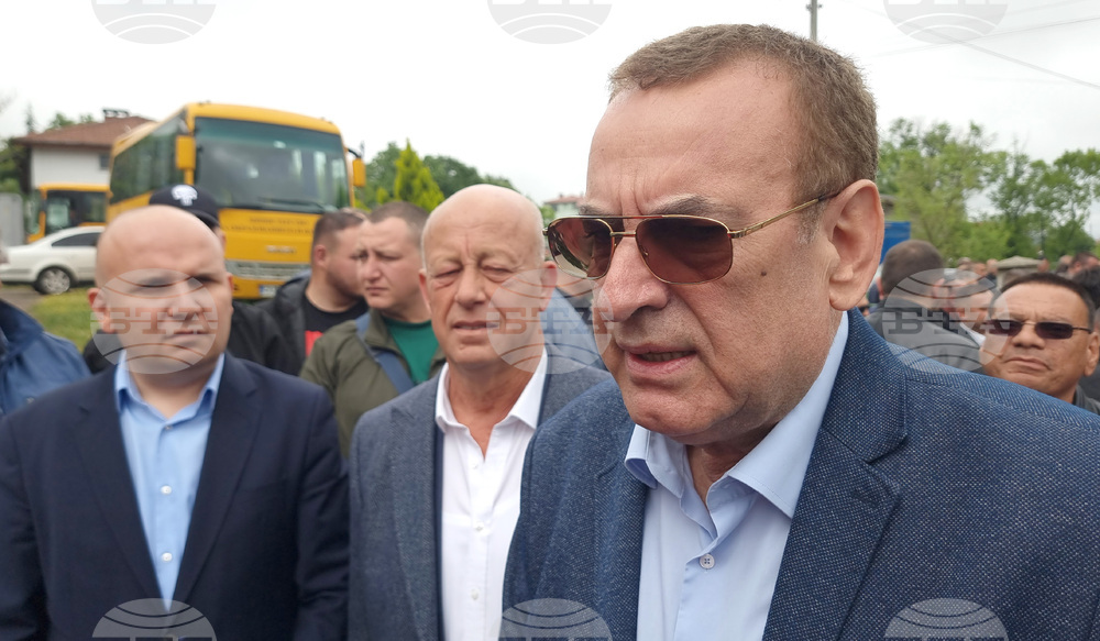 Село Караманци - митинг-събор - Джевдет Чакъров