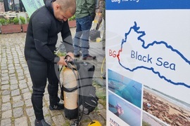 Варна - водолази - Морска гара - почистване