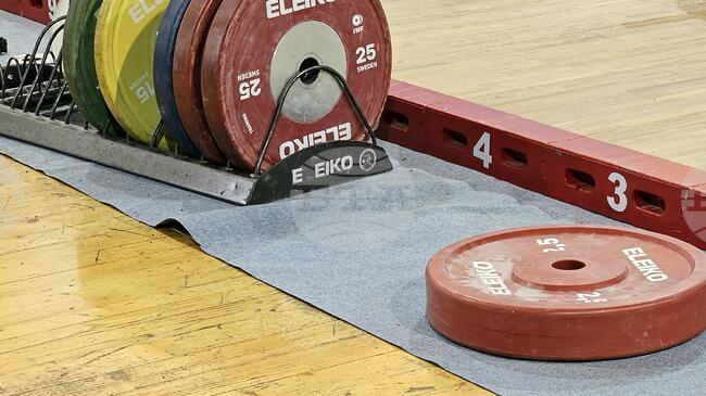 След намесата на Министерството на младежта и спорта националите по вдигане на тежести ще продължат лагера си в Национална спортна база "Спортпалас"