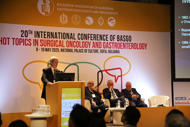 ВМА: Над 300 лекари от 14 държави обсъждаха в София нови хоризонти в медицината