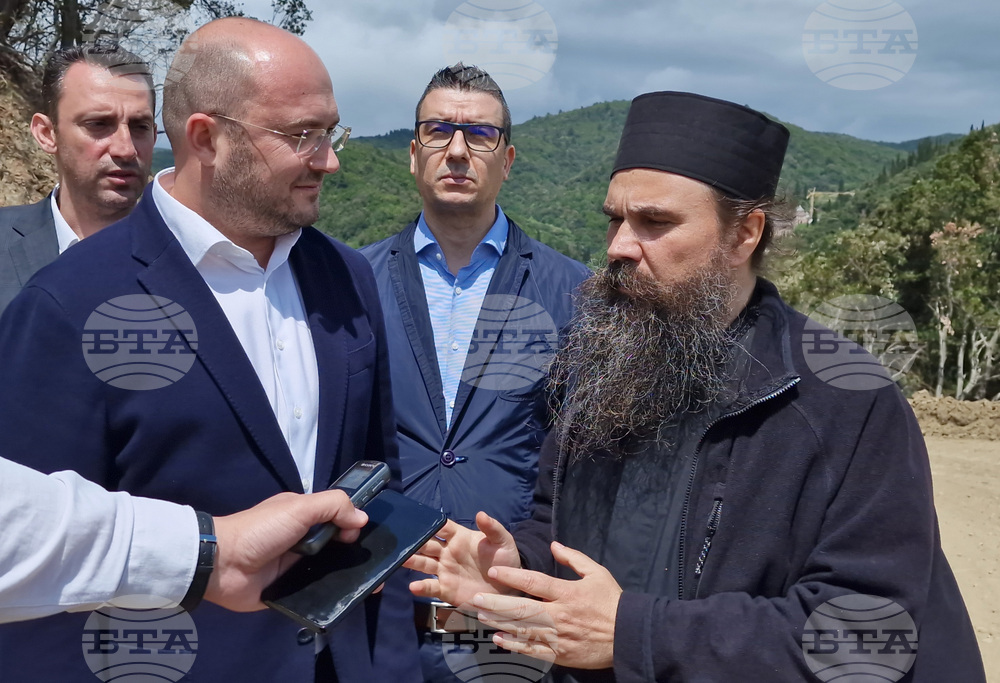 Athonite Community Is Multinational, It Transcends Borders, Archimandrite Gabriel Says 
