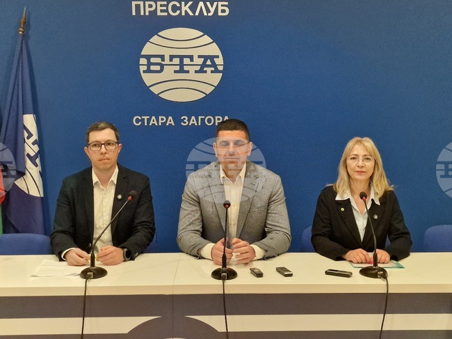 Ще имаме силни стъпки в следващите дни, за да противодействаме на опитите в разрез с интересите на България, каза Ивайло Мирчев