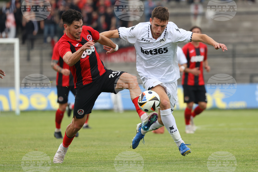 Футбол - „Славия “ - „Локомотив София“