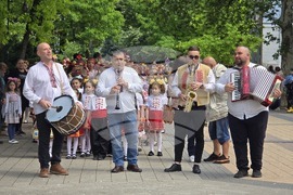 Ловеч - Осми национален фестивал за обработен фолклор „Хоро под Стратеш“
