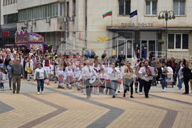 Ловеч - Осми национален фестивал за обработен фолклор „Хоро под Стратеш“