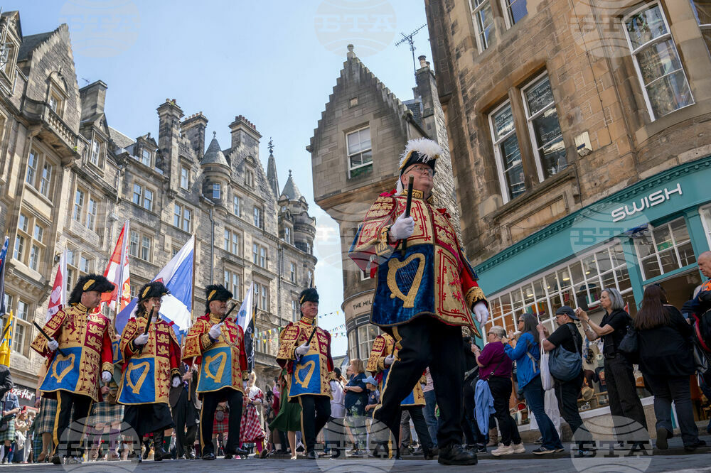 Britain Tartan Parade