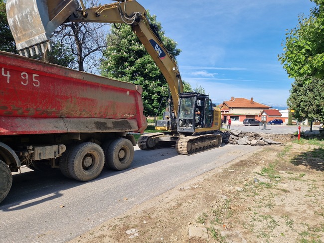 Започна ремонтът на булевард „Съединение“ в Септември