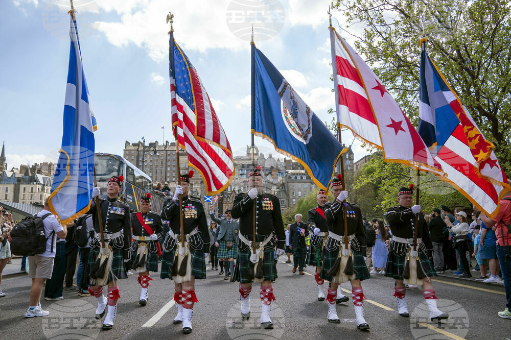 Britain Tartan Parade