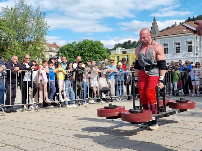 Кюстендил - турнир „Стронгмен“ - благотворителност