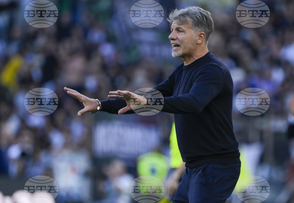 Треньорът на Лацио Марко Барони напуска по лични причини, но проектът продължава, казва директорът на клуба Анджело Фабиани