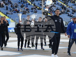 Футбол - волейболисти на "Левски" - трофей от efbet Super volley - почетна обиколка