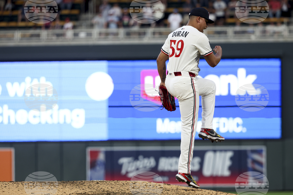 Giants Twins Baseball