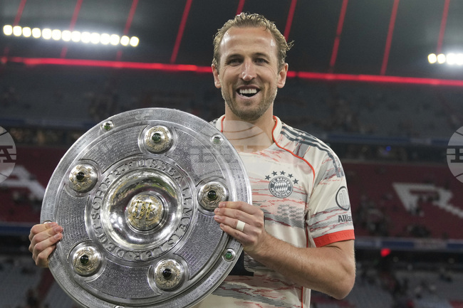 Играчи на Байерн празнуваха титлата в Ибиса