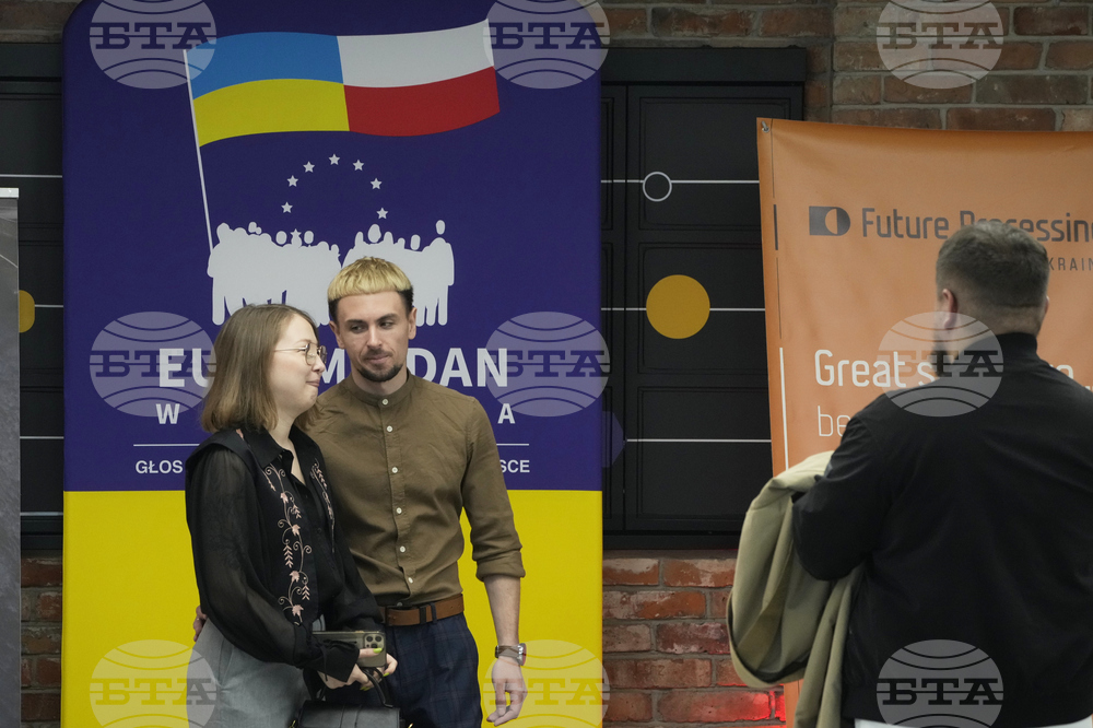 Poland Ukrainians Weakening Welcome