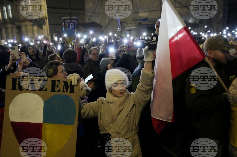 Poland Ukrainians Weakening Welcome