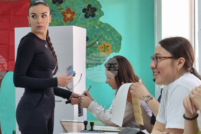 Албания - парламентарни избори - гласуване