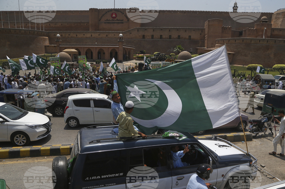 Pakistan India