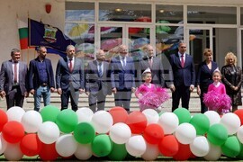 Пирдоп - Румен Радев - "Влайкови дни" - паметник на Тодор Влайков