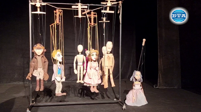 Режисьорът Ирослав Петков кани децата да "дърпат конците" на марионетките