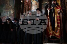 Гърция - Архимандрит Гавриил беше интронизиран като игумен на Зографския манастир в Света гора