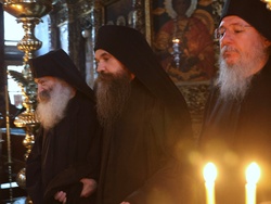 Гърция - Архимандрит Гавриил беше интронизиран като игумен на Зографския манастир в Света гора