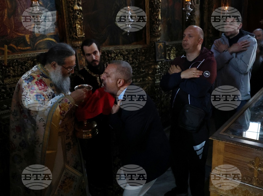 Гърция - Архимандрит Гавриил беше интронизиран като игумен на Зографския манастир в Света гора