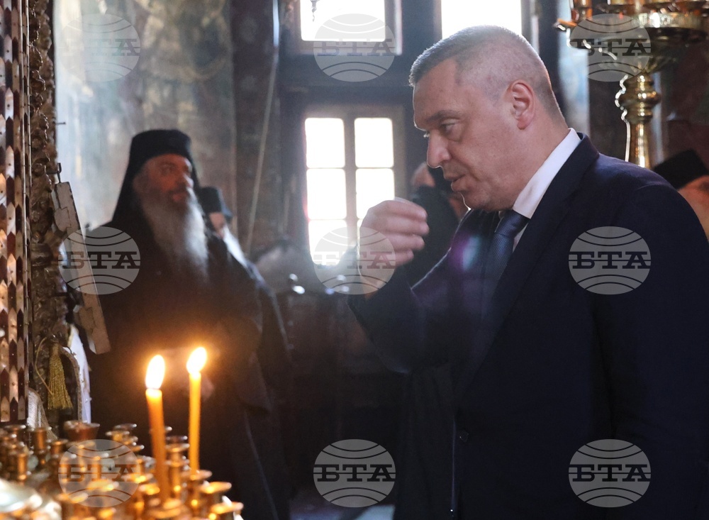 Гърция - Архимандрит Гавриил беше интронизиран като игумен на Зографския манастир в Света гора
