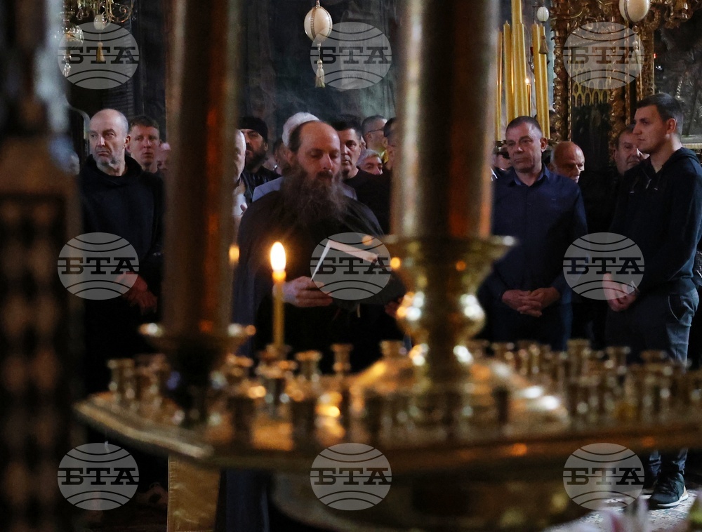 Гърция - Архимандрит Гавриил беше интронизиран като игумен на Зографския манастир в Света гора