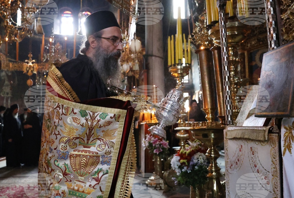Гърция - Архимандрит Гавриил беше интронизиран като игумен на Зографския манастир в Света гора