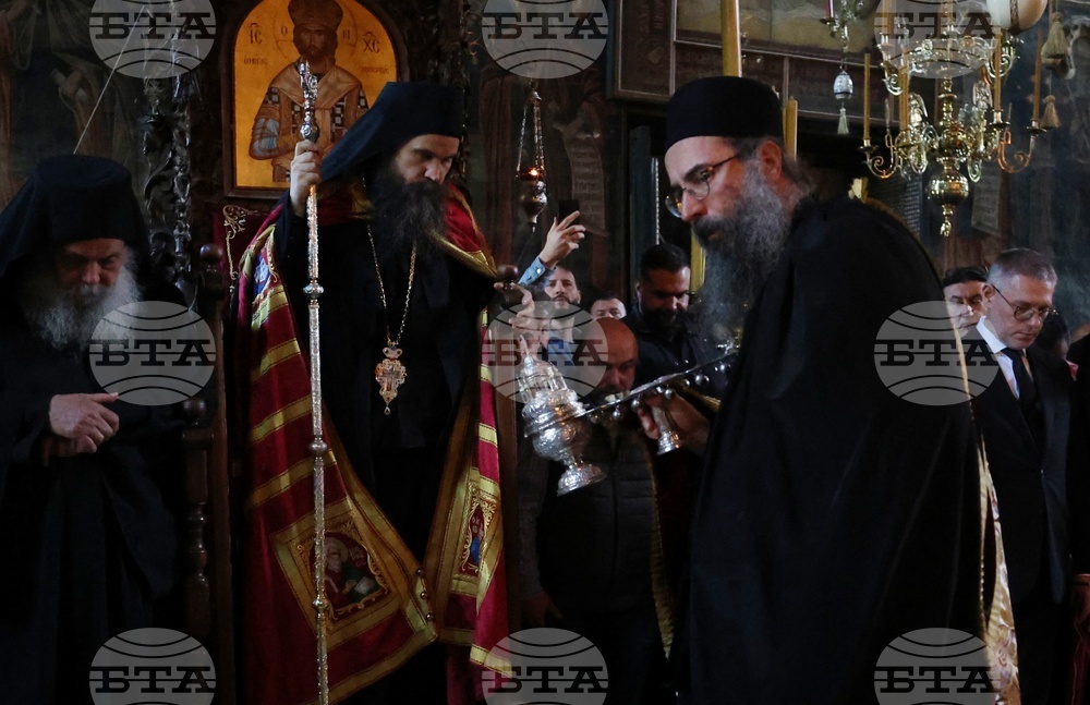 Гърция - Архимандрит Гавриил беше интронизиран като игумен на Зографския манастир в Света гора