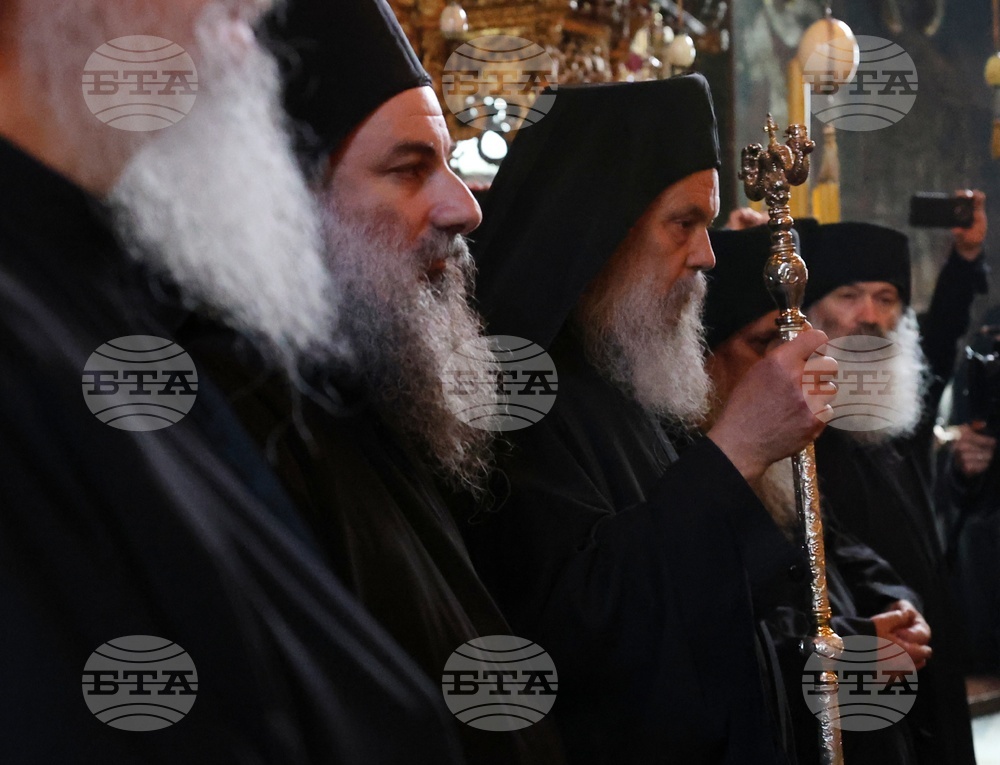 Гърция - Архимандрит Гавриил беше интронизиран като игумен на Зографския манастир в Света гора