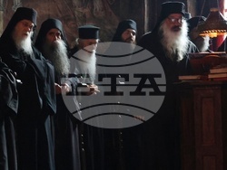 Гърция - Архимандрит Гавриил беше интронизиран като игумен на Зографския манастир в Света гора
