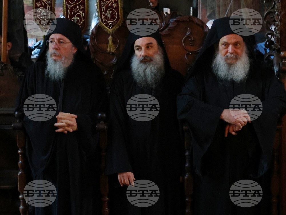 Гърция - Архимандрит Гавриил беше интронизиран като игумен на Зографския манастир в Света гора