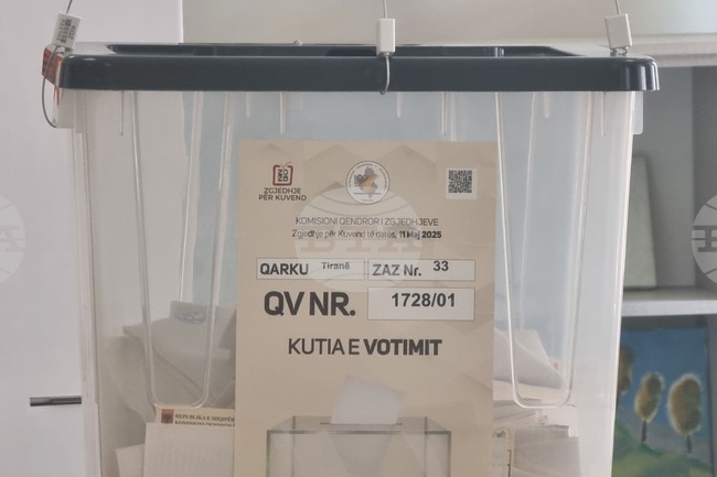 Управляващите социалисти в Албания водят при преброени малко над 40 процента от гласовете на парламентарните избори