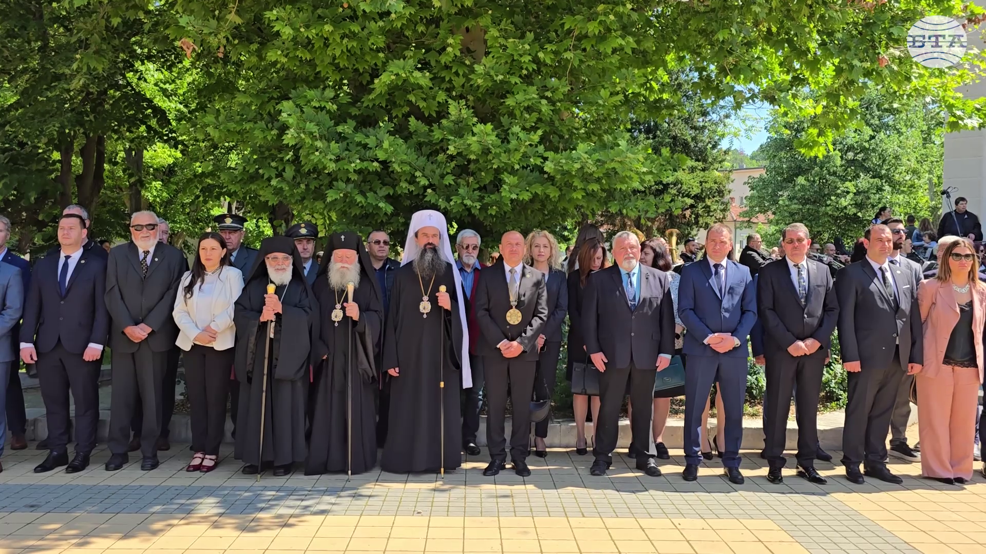 Като наследници на нашите предци ние сме длъжни да пазим в себе си любовта към своя език, каза българският патриарх Даниил в Ловеч