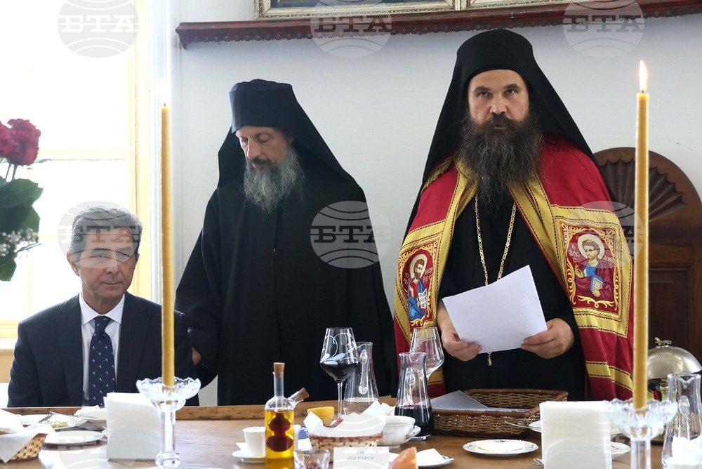 Гърция - Архимандрит Гавриил беше интронизиран като игумен на Зографския манастир в Света гора