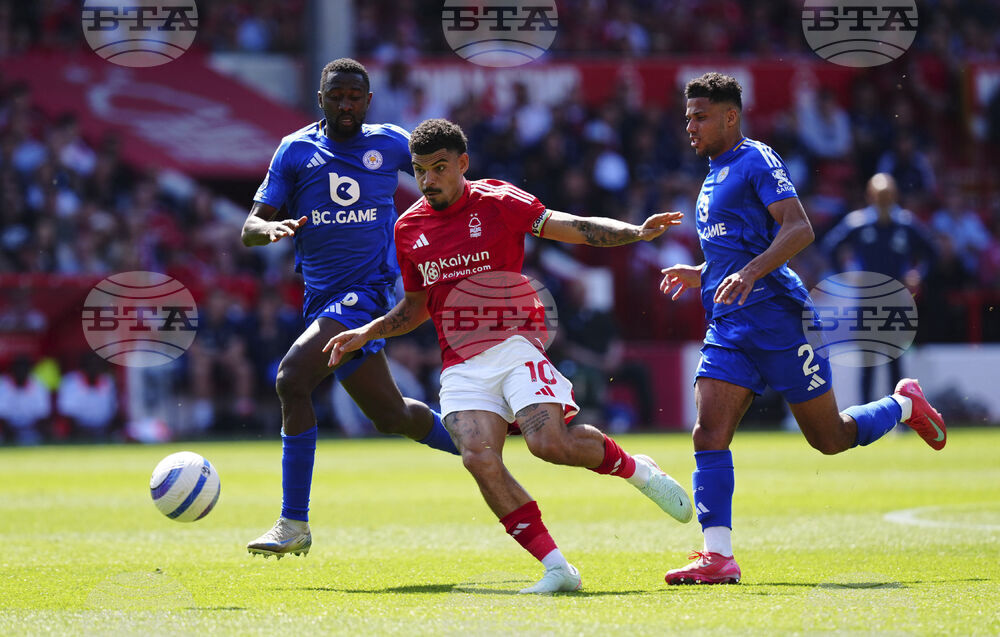 Гибс-Уайт подписа нов договор с Нотингам Форест