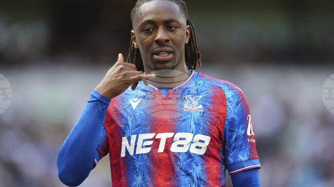 Тотнъм се включи в битката за подписа на Еберечи Езе