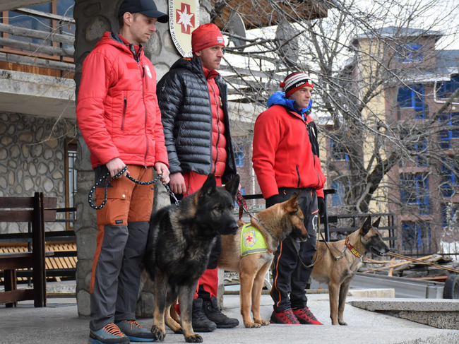Планинските спасители, участвали в спасителните дейности след земетресенията в Турция: „Оставихме сърцата си на руините“