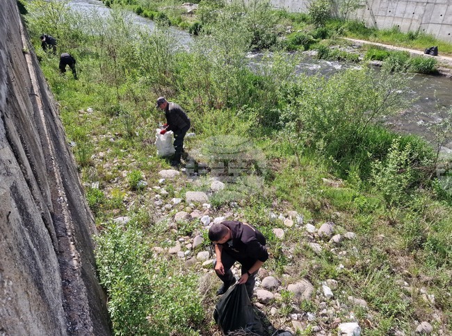 Смолян - доброволци - река Черна - почистване