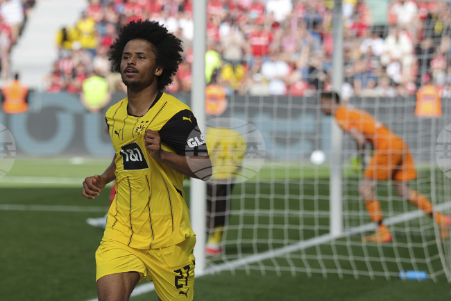 Ръководството на Борусия Дортмунд би разгледало оферти за Карим Адейеми само над 65 милиона евро