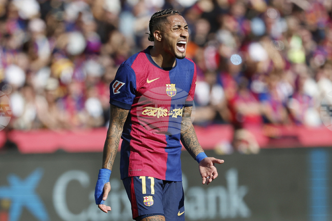 Барселона продължи договора на Рафиня до 2028 година