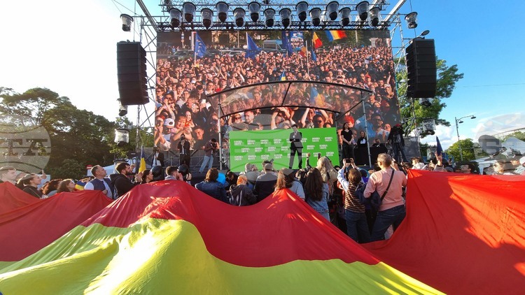 Romania in 2025: New President, New Government, Mounting Challenges