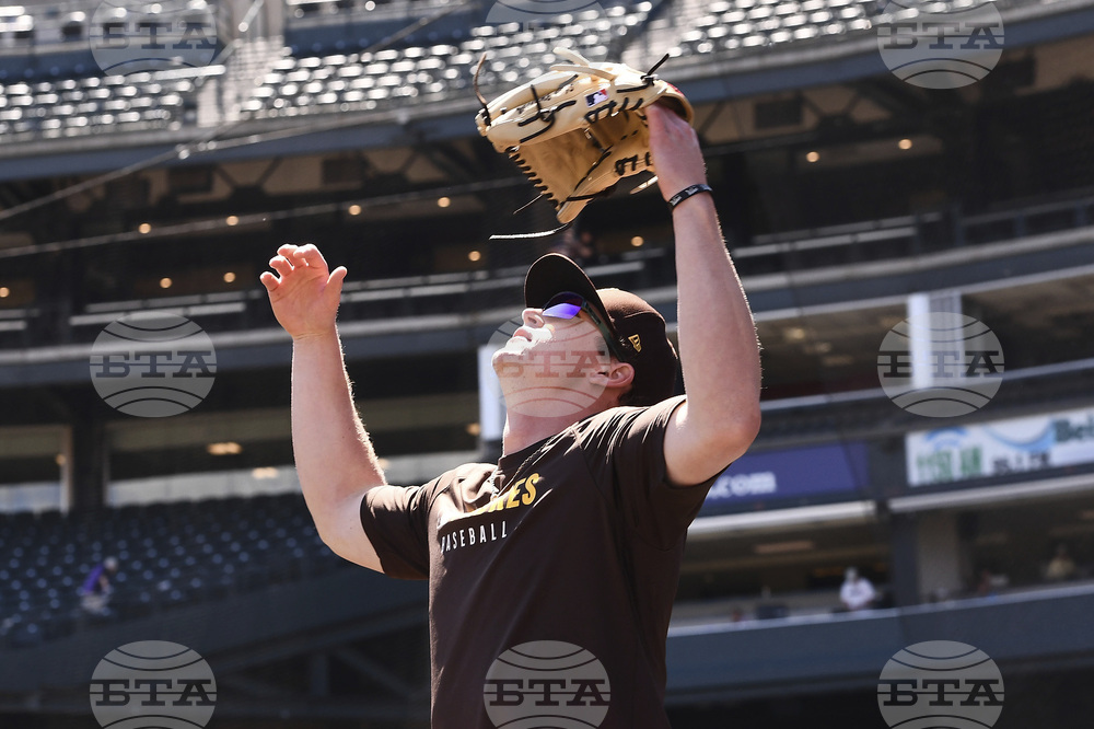 Padres Rockies Baseball
