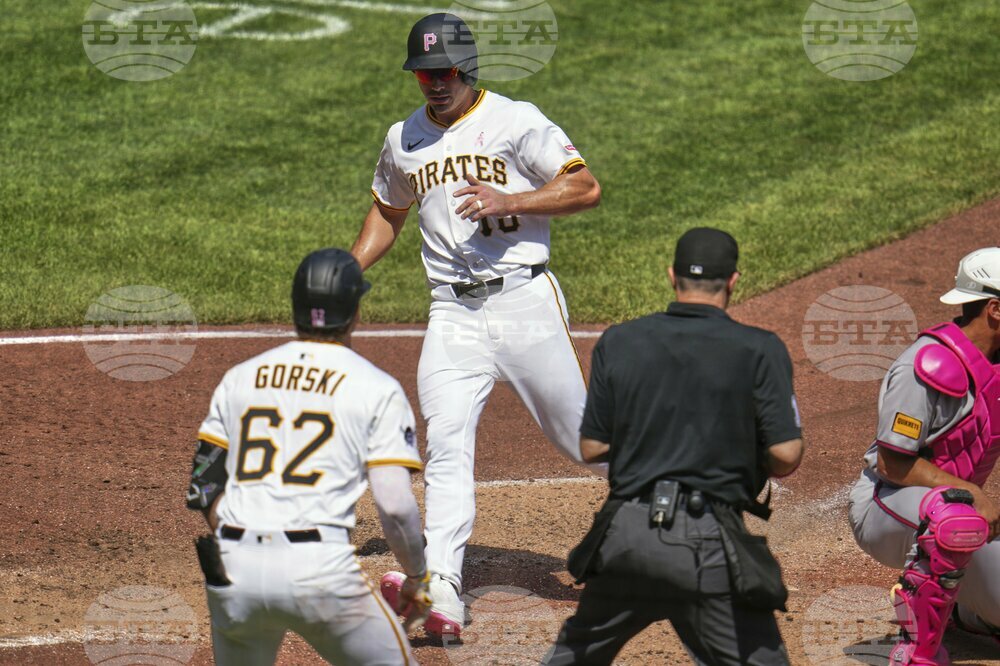 Braves Pirates Baseball