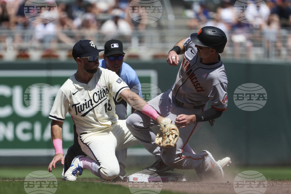Giants Twins Baseball