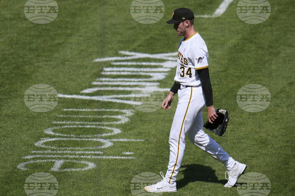 Braves Pirates Baseball