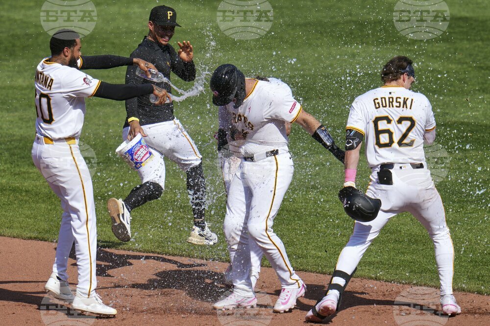 Braves Pirates Baseball